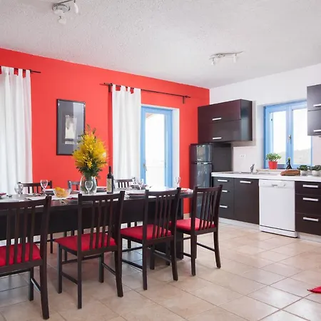 Вілла Relax In Nature Mugeba Club