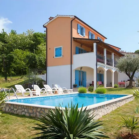 Relax In Nature Mugeba Club Вілла *